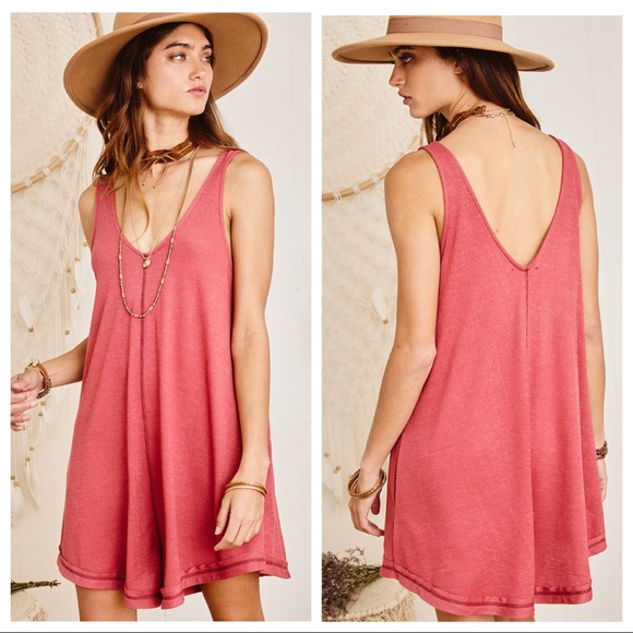 Fabulous Sleeveless Solid chic Romper - Picture 2 of 5